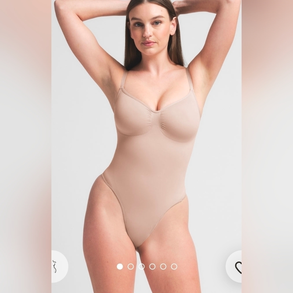 New Skims Seamless Sculpt Thong Bodysuit In Mica